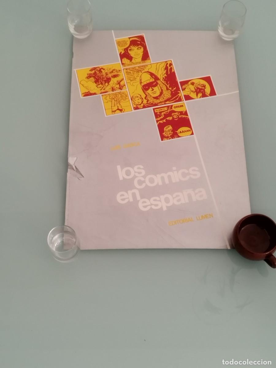 Carteles publicitarios: Cartel, los comics en espa&ntilde;a. Editorial Lumen. - Foto 1