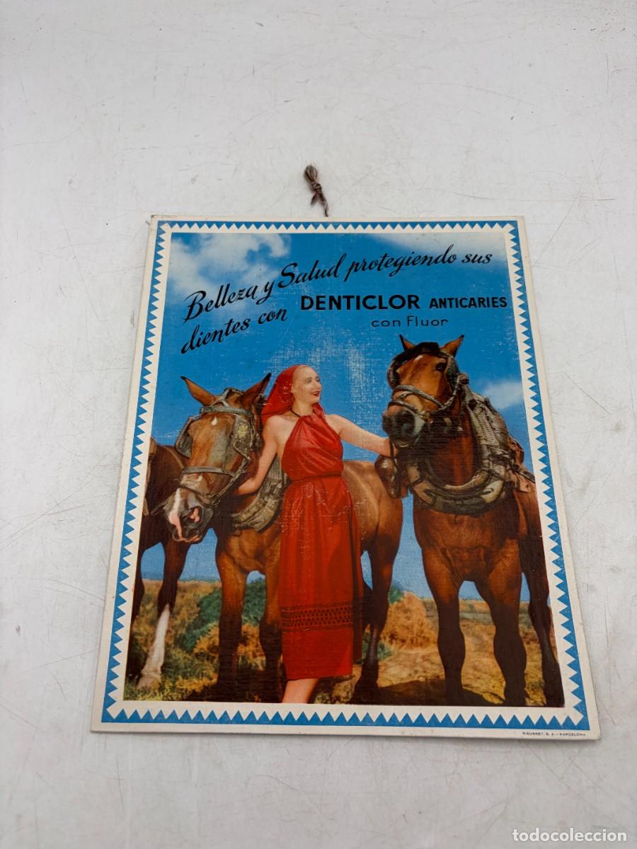 Carteles Publicitarios: DISPLAY PUBLICITARIO DENTICOLOR ANTICARIES CON FLUOR. CART&Oacute;N. MEDIDAS APROX.: 27 X 21.5 CM