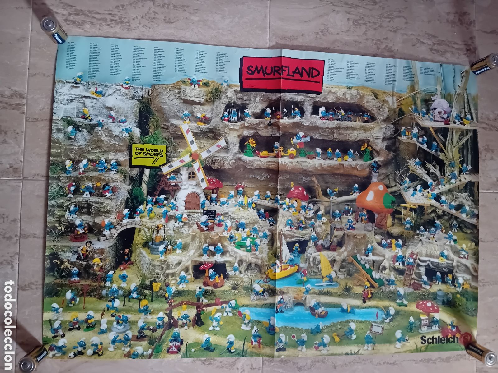 Carteles Publicitarios: Antiguo poster figuras Los Pitufos 96x67