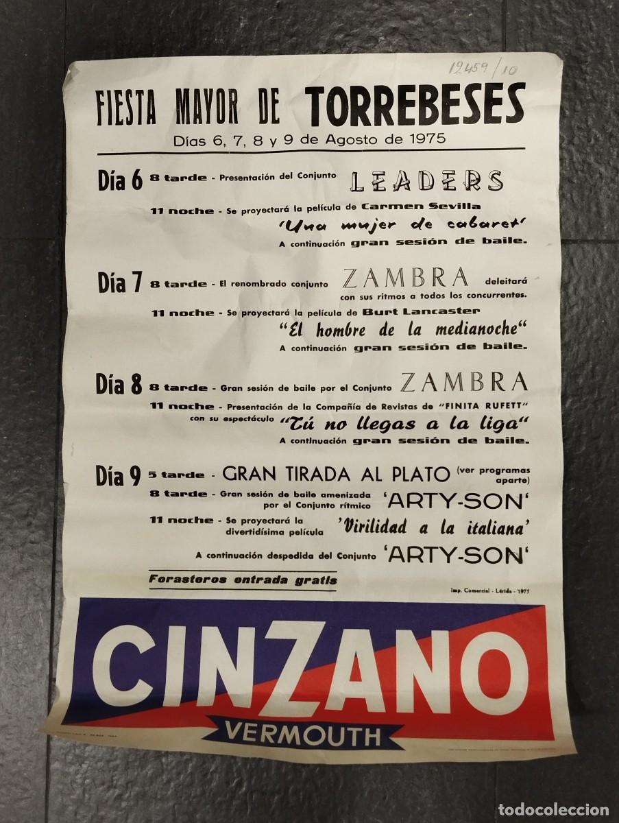 Carteles Publicitarios: CARTEL TORREBESSES - FIESTA MAYOR DE 1975 CON PUBLICIDAD DE VERMOUTH CINZANO.