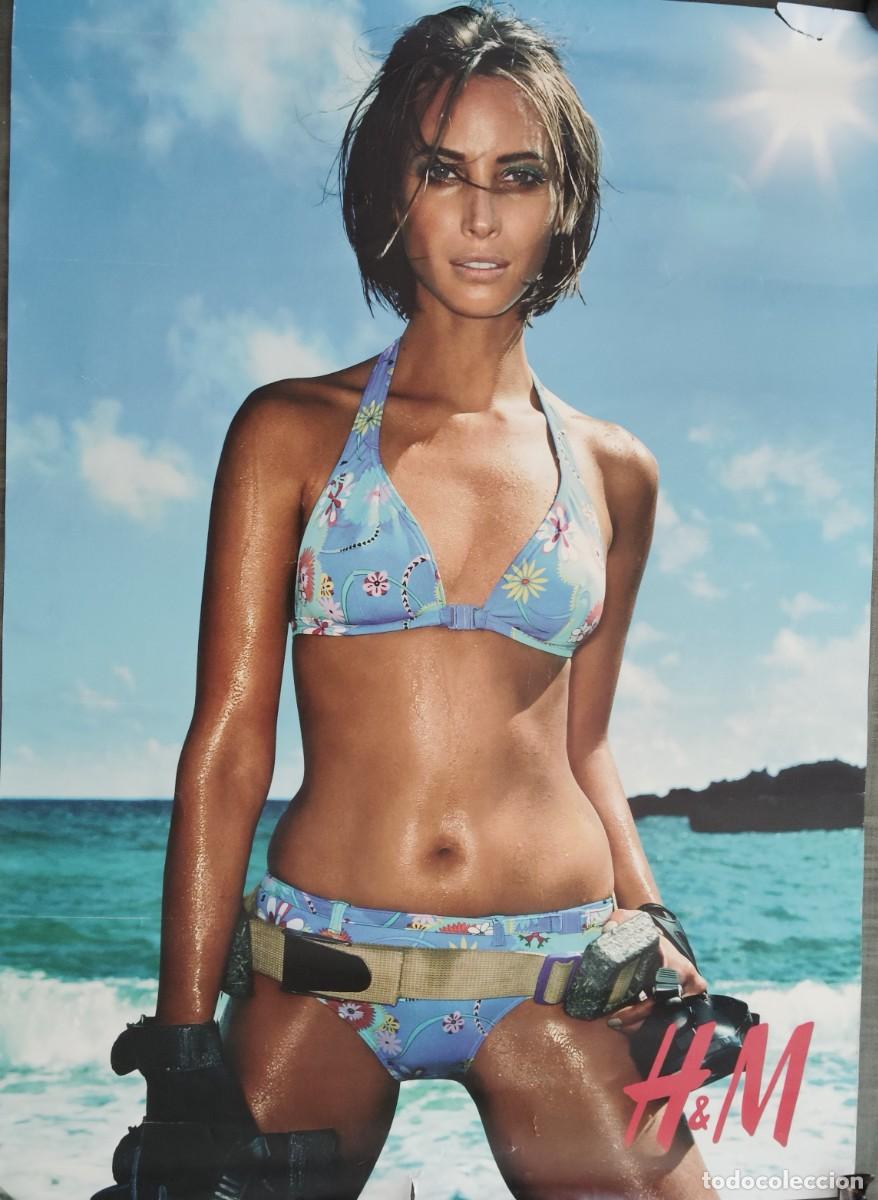Carteles publicitarios: CARTEL -H&M- CHRISTY TURLINGTON. 2002. ENVIO CERTIFICADO INCLUIDO