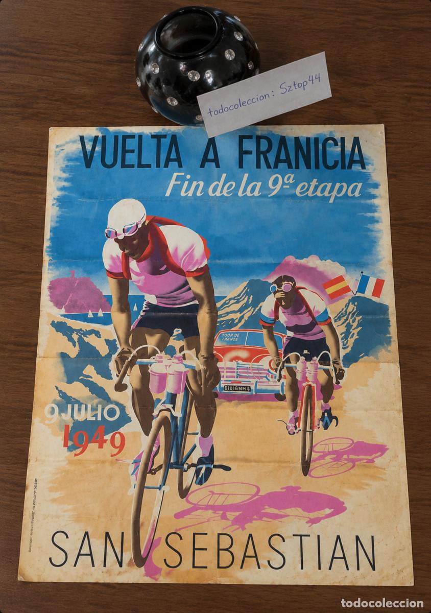 Carteles publicitarios: Antiguo Cartel Litogr&aacute;fico Vuelta a Francia 1949 - Fin de la 9&ordf; etapa San Sebasti&aacute;n - Ciclismo Vinta