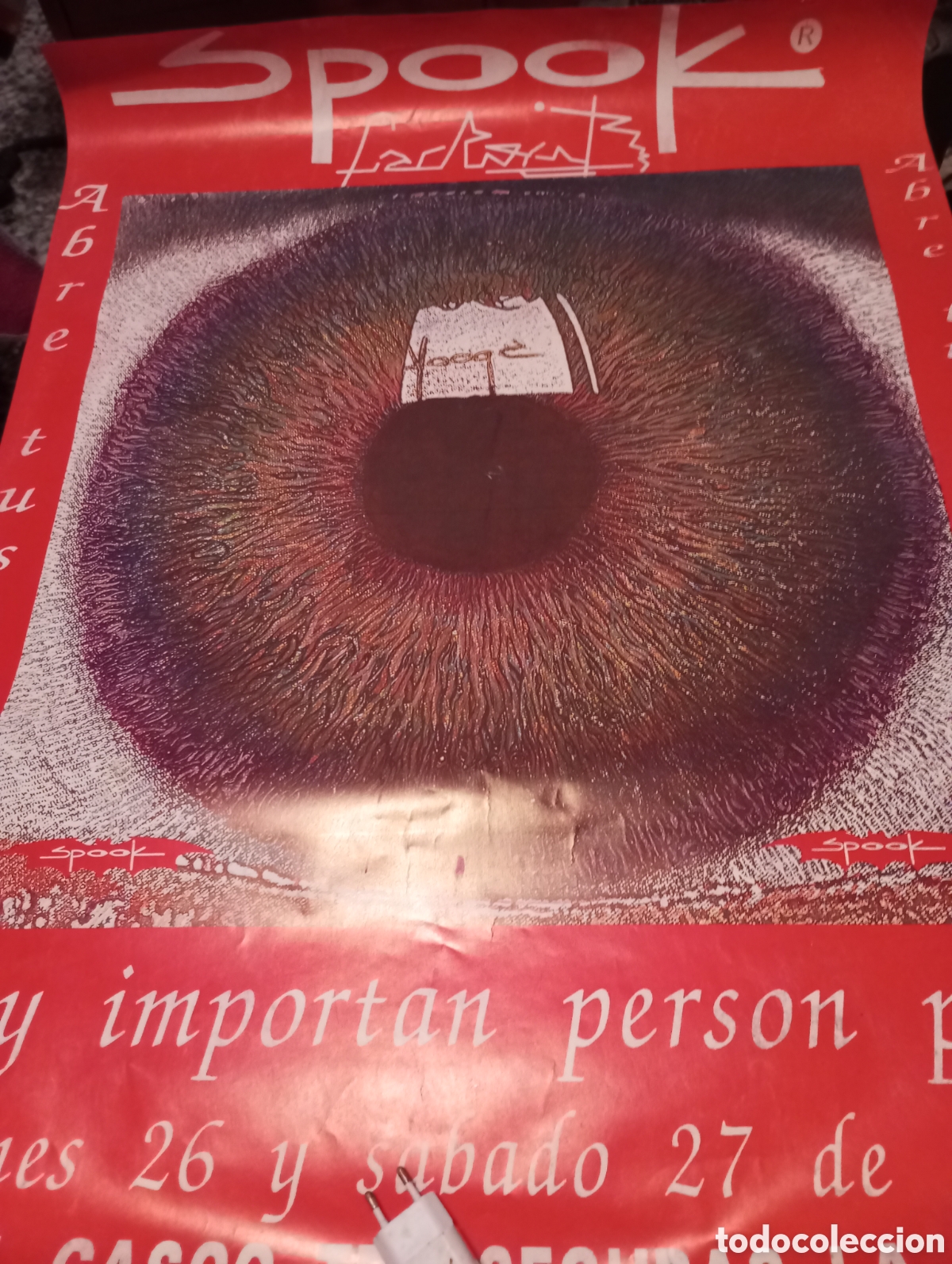 Carteles publicitarios: Cartel Spook Factory abre tus ojos a&ntilde;os 90