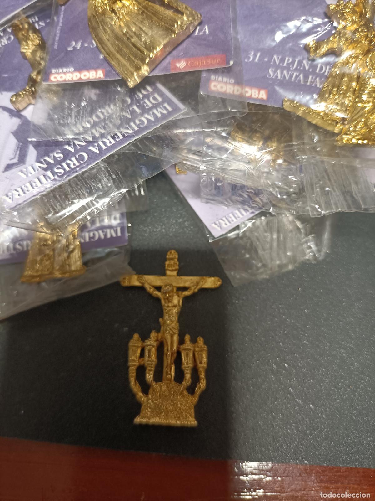 Carteles de Semana Santa: Maravillosa Colecci&oacute;n 31 Insignias de la Imaginer&iacute;a Cristifera de la Semana Santa de C&oacute;rdoba