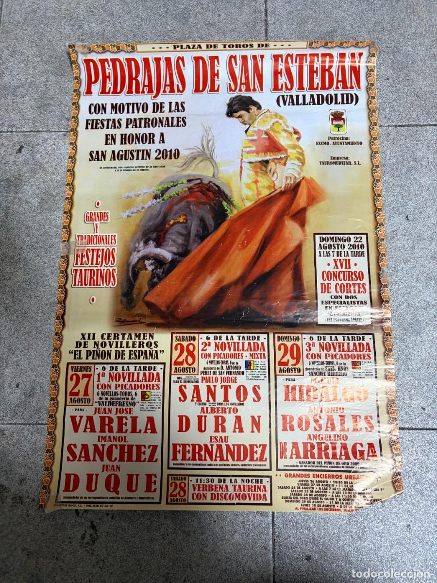 Carteles de Semana Santa: CARTEL TOROS. PEDRAJAS DE SAN ESTEBAN. VALLADOLID. 2010. GANADER&Iacute;A VALDEFRESNO. JUAN JOSE VARELA