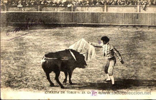 Affiches Tauromachie: CORRIDA DE TOROS : UN PASE DE MULETA  DATADA 16-02-1916 - POSTAL