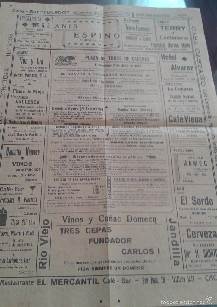 Carteles toros: CARTEL DE TOROS DE C&Aacute;CERES EN 1944 - Foto 1