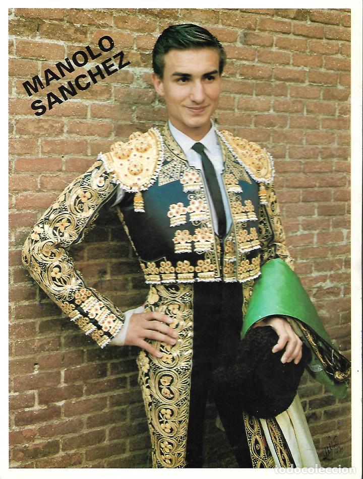 Carteles toros: POSTAL DE TORERO DE MANOLO SANCHEZ - Foto 1