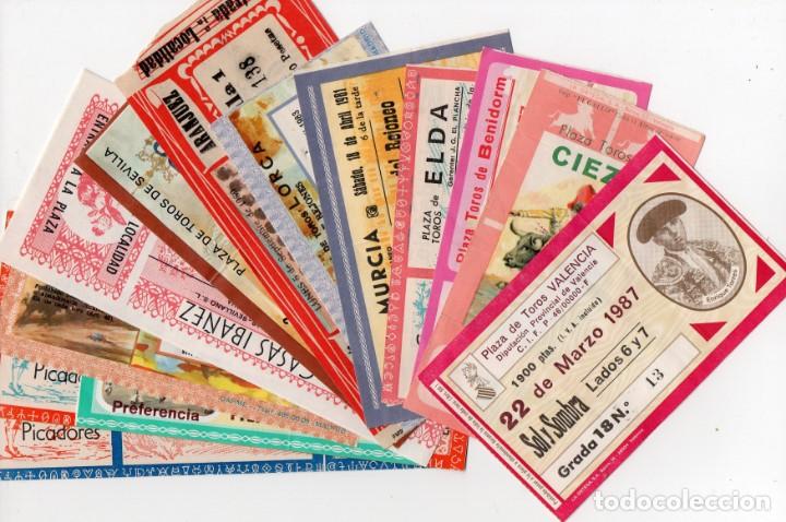 Carteles toros: 15 entradas de  varias plazas de toros, - Foto 1