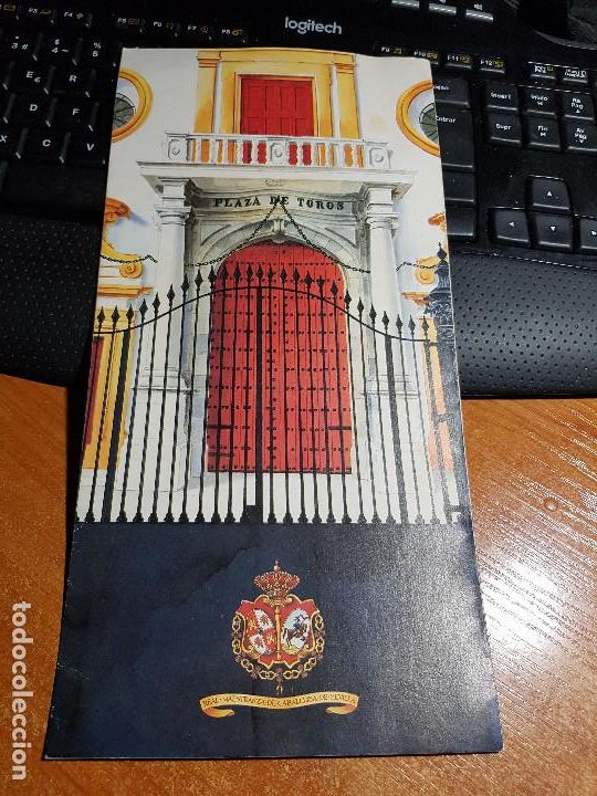 Carteles toros: DOCUMENTO CON LA HISTORIA D LA MAESTRANZA DE SEVILLA. 1987 - Foto 1