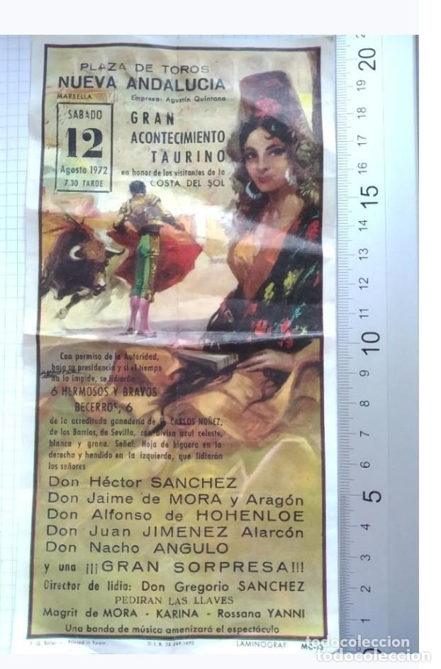 Carteles toros: Programa mano,corrida de toros.1972 - Foto 2