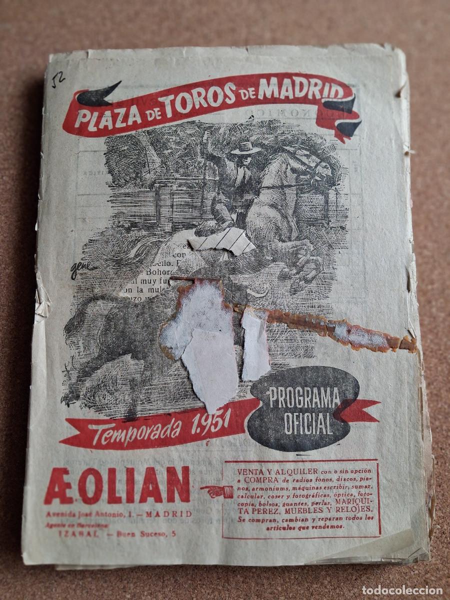 Carteles toros: Programas de toros. Madrid. Temporada 1951. Lote de 24 programas del a&ntilde;o. - Foto 1