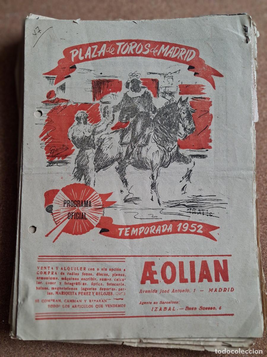 Carteles toros: Programas de toros. Madrid. Temporada 1952. Lote de 29 programas del a&ntilde;o. - Foto 1