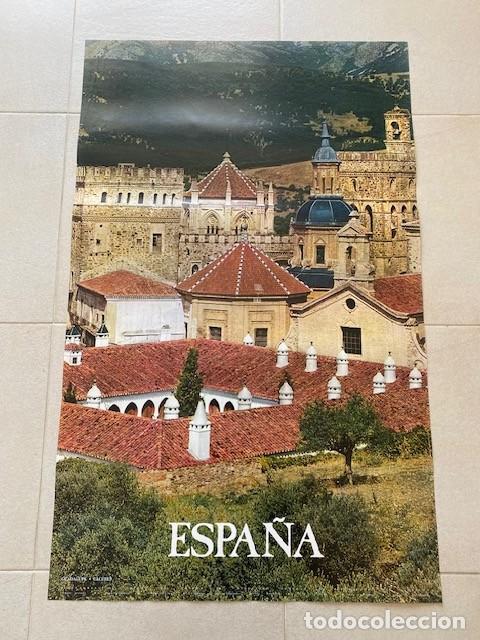 Carteles de Turismo: CARTEL TURISMO ESPA&Ntilde;A. 1980. GUADALUPE. CACERES