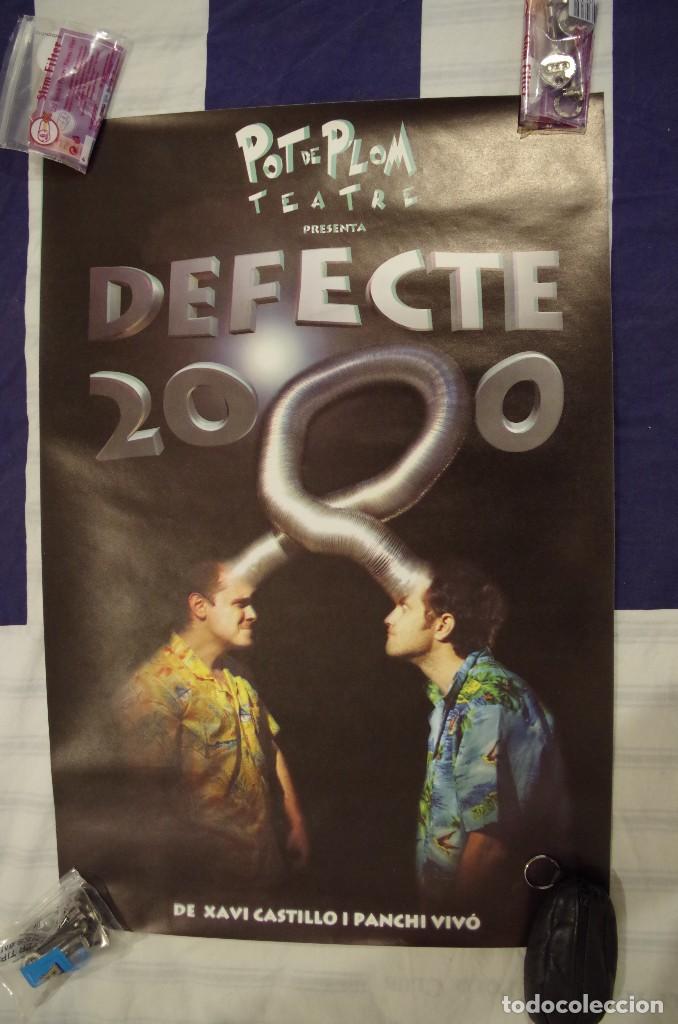 Carteles: POT DE PLOM TEATRE PRESENTA DEFECTE 2000 - CARTEL TAMA&Ntilde;O 60 X 40 CMS - Foto 1