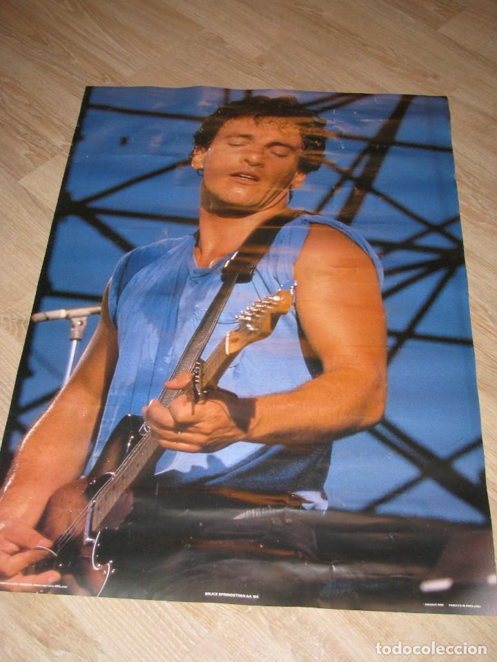 Carteles: POSTER DE BRUCE SPRINGSTEEN. ORIGINAL. 1985. 89X62 CM. - Foto 1