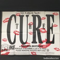 Carteles: THE CURE - HISTORICO CARTEL ORIGINAL 1987 GIRA KISSING TOUR BARCELONA