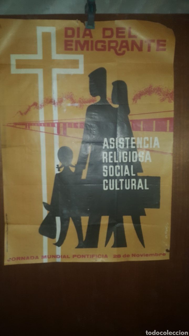 Carteles: CARTEL ANTIGUO DIA DEL EMIGRANTE - Foto 1