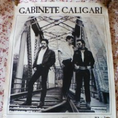 Carteles: CARTEL GABINETE CALIGARI LOS 40 PRINCIPALES COCA COLA FOUNIER 1989 87 X 59 CMTS. Lote 324991048
