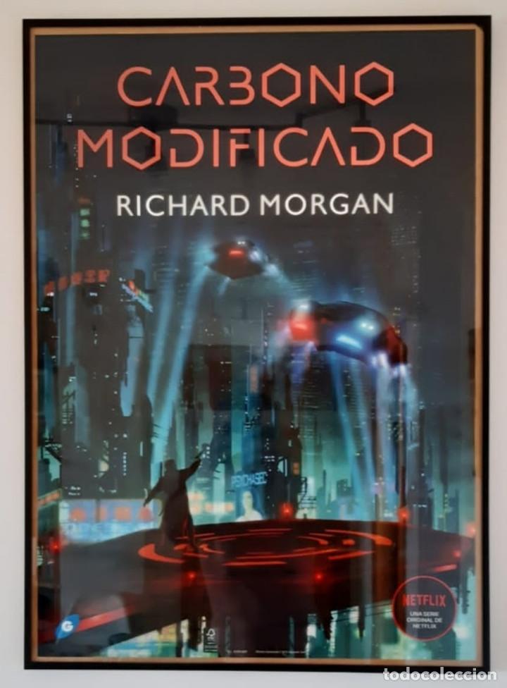 Carteles: CARBONO MODIFICADO POSTER - Foto 1