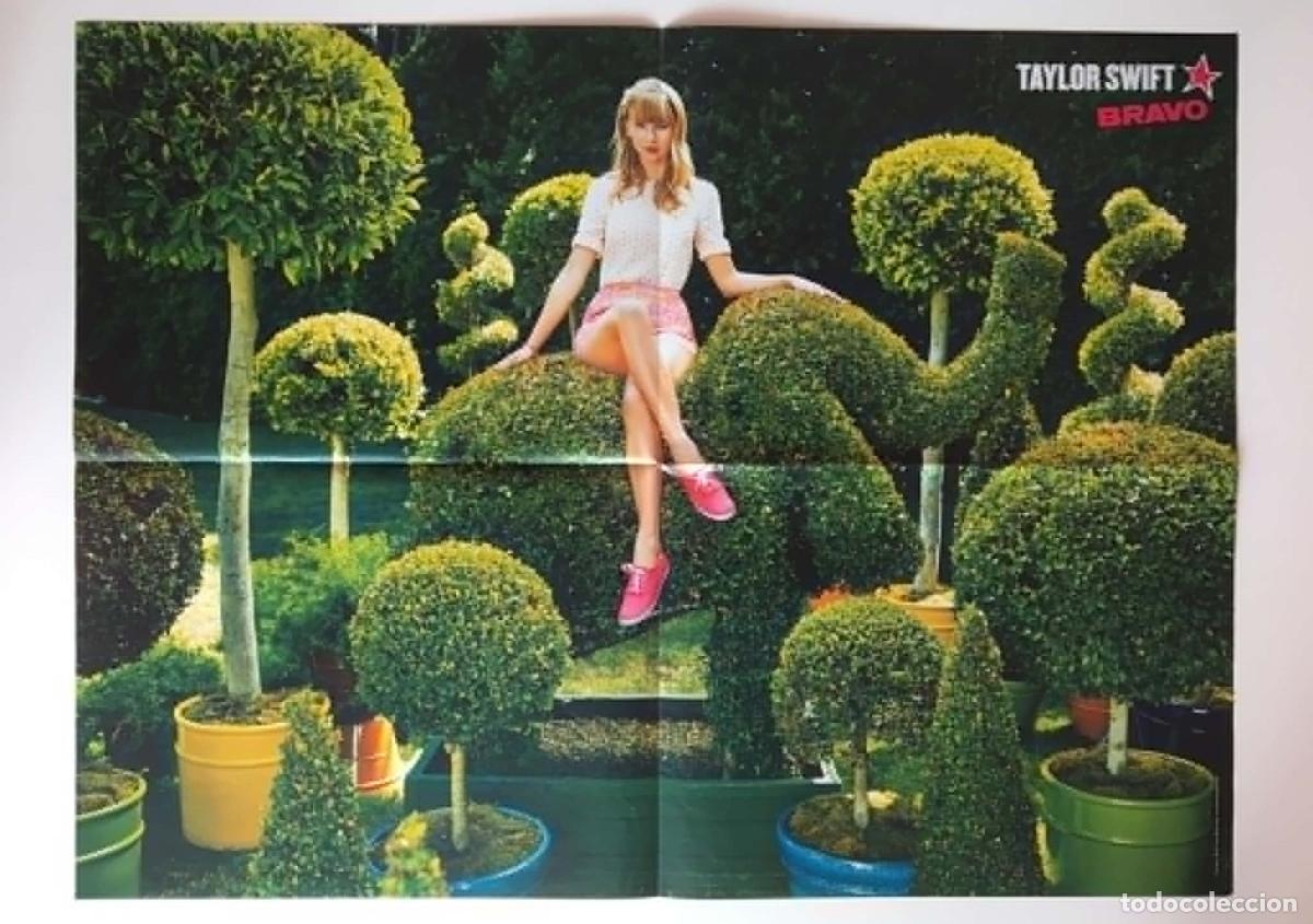 Carteles: Taylor Swift / Selena Gomez Double-Sided Poster A2 - Bravo Magazine Bulgaria Rare Collectible Music