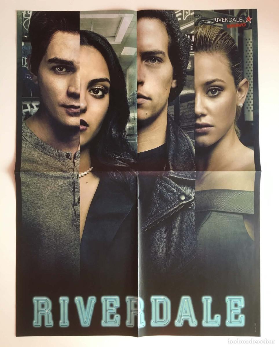 Carteles: Riverdale Core Four Split / TWICE K-Pop Double-Sided Poster A2 Bravo Magazine Bulgaria TV Series
