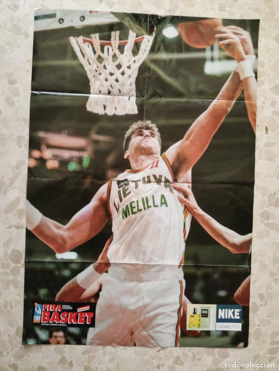 Carteles: POSTER GIGANTE DE ARVYDAS SABONIS -83 x 56 CM - FIBA BASKET - NIKE COSMETICS