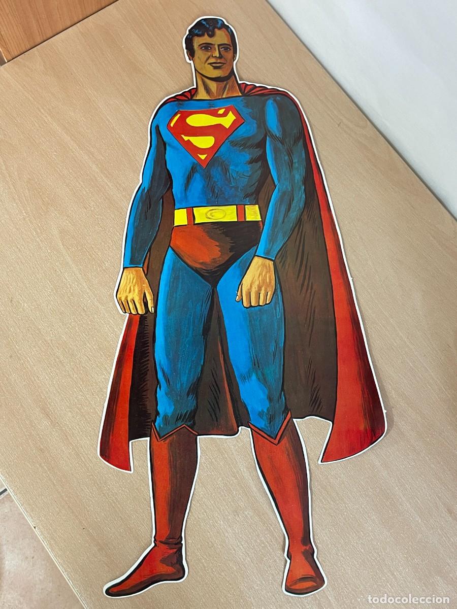 Carteles: Cartel P&oacute;ster Cromo Troquelado SUPERMAN a&ntilde;os 70 DC Comics Clark Kent Christopher Reeve Mide 68 cm!!!