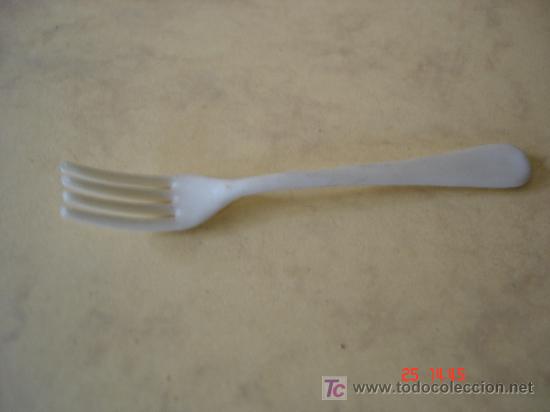 Casas de mu&ntilde;ecas: TENEDOR - LONGUITUD: 8 CM - PLASTICO - - Foto 1