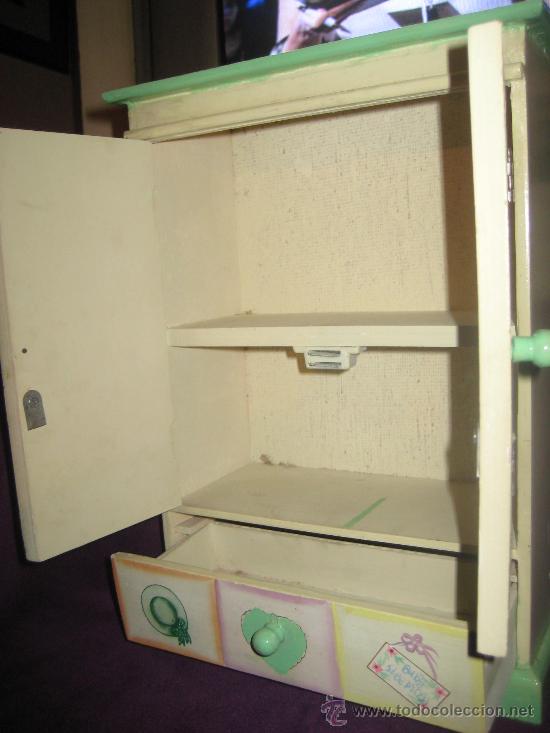 Casas de mu&ntilde;ecas: ANTIGUO  ARMARIO DE MU&Ntilde;ECAS .DE MADERA . - Foto 7