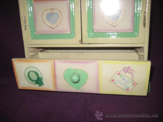 Casas de mu&ntilde;ecas: ANTIGUO  ARMARIO DE MU&Ntilde;ECAS .DE MADERA . - Foto 8