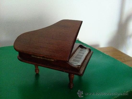 Casas de mu&ntilde;ecas: PIANO DE MADERA PARA  CASA DE MU&Ntilde;ECAS - Foto 2