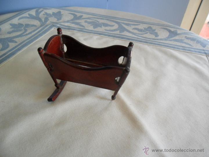 Casas de mu&ntilde;ecas: CUNA MOISES DE MADERA PARA CASA DE MU&Ntilde;ECAS - Foto 3