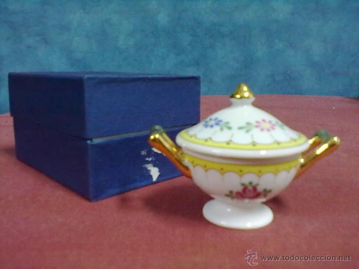 Casas de mu&ntilde;ecas: PEQUE&Ntilde;A SOPERA PORCELANA - Foto 2