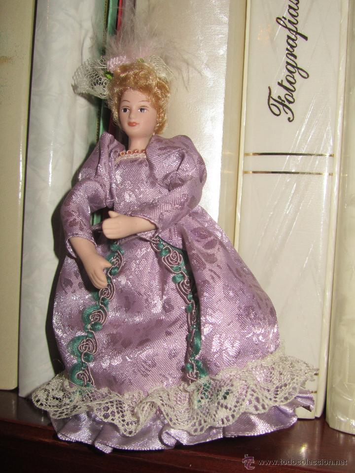 Casas de mu&ntilde;ecas: MU&Ntilde;ECA DE EPOCA CASITA CASA DE MU&Ntilde;ECAS - Foto 1