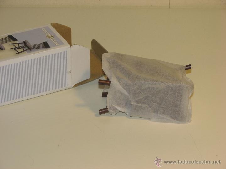 Casas de mu&ntilde;ecas: PAREJA DE SILLAS PARA CASA DE MU&Ntilde;ECAS - Foto 3