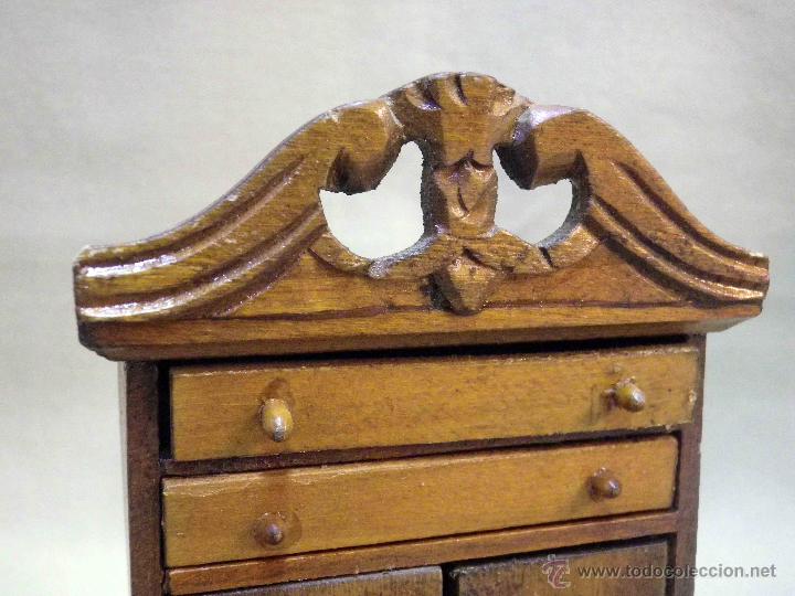 Casas de mu&ntilde;ecas: COMPLEMENTO CASA DE MU&Ntilde;ECAS, MUEBLE COMEDOR, ALACENA DE MADERA, 1940s - Foto 2
