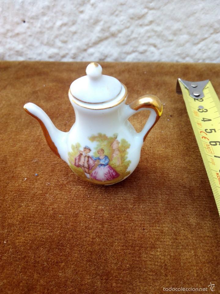 Casas de mu&ntilde;ecas: Tetera miniatura de porcelana - Foto 1