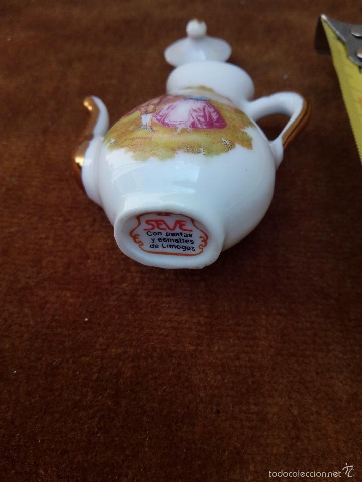 Casas de mu&ntilde;ecas: Tetera miniatura de porcelana - Foto 2