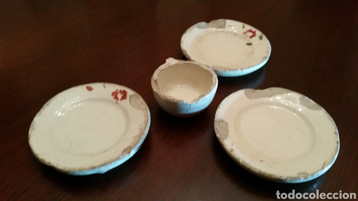 Casas de mu&ntilde;ecas: Complemento Casa de Mu&ntilde;ecas. 3 platos y 1 taza de loza. - Foto 3