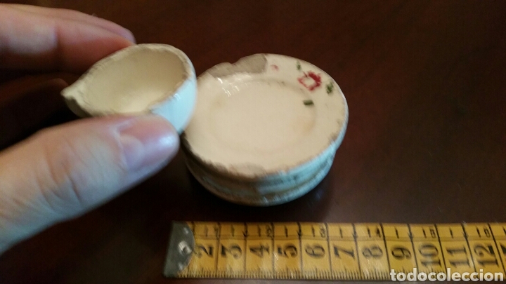 Casas de mu&ntilde;ecas: Complemento Casa de Mu&ntilde;ecas. 3 platos y 1 taza de loza. - Foto 5