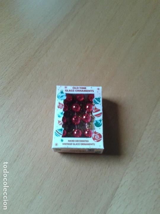 Casas de mu&ntilde;ecas: PEQUE&Ntilde;A CAJA DE BOLAS DE NAVIDAD EN MINIATURA - Foto 1