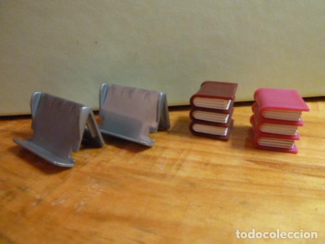 Casas de mu&ntilde;ecas: Complemento casa enanitos blancanieves. Libros - Foto 2
