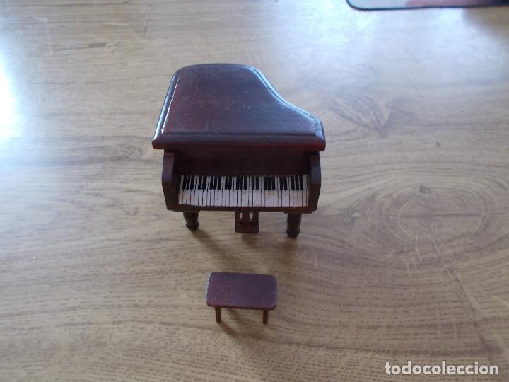 Casas de mu&ntilde;ecas: PIANO DE MADERA PARA CASA DE MU&Ntilde;ECAS - Foto 1