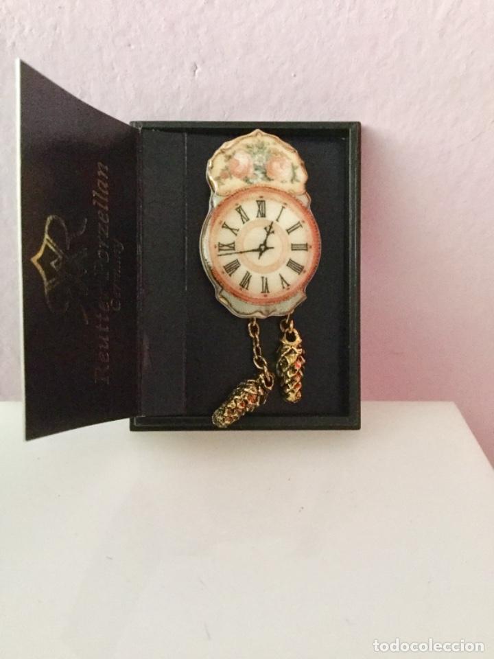 Casas de mu&ntilde;ecas: Miniatura. Reloj de pared. &ldquo;Reutter&rdquo; - Foto 1