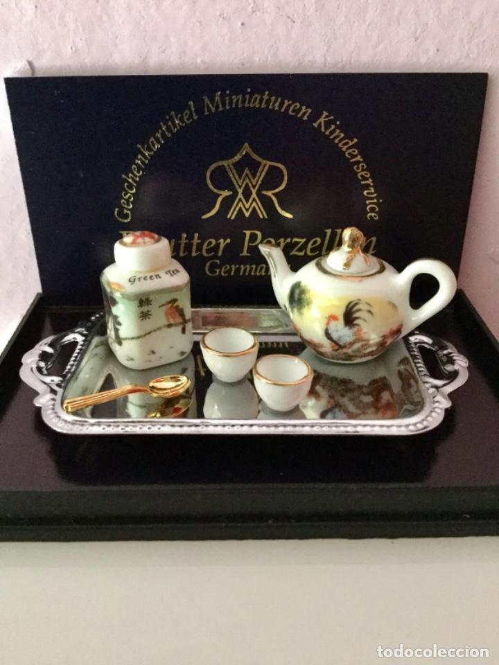 Casas de mu&ntilde;ecas: Miniatura. Juego de t&eacute; &ldquo;Gallo&rdquo;. Reutter - Foto 1