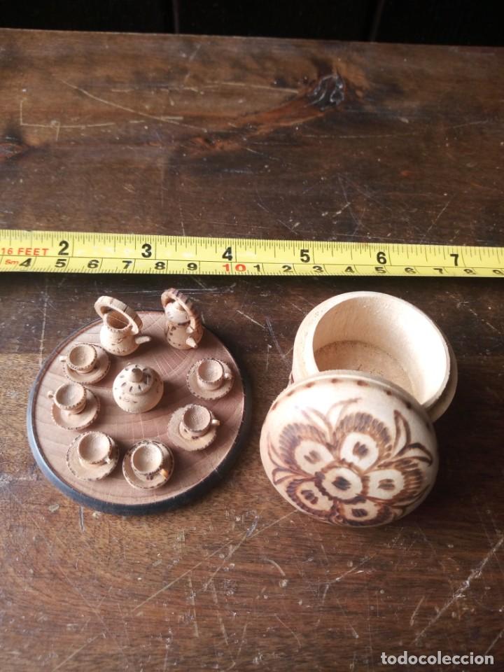 Casas de mu&ntilde;ecas: Juego de caf&eacute; / te, de madera en miniatura. - Foto 2