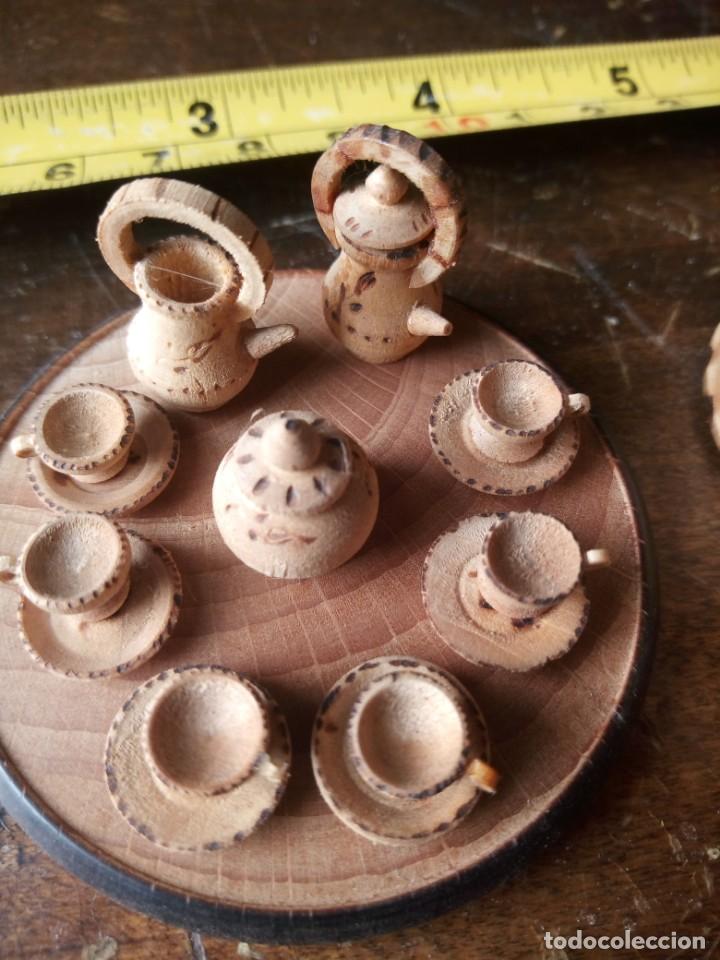 Casas de mu&ntilde;ecas: Juego de caf&eacute; / te, de madera en miniatura. - Foto 3