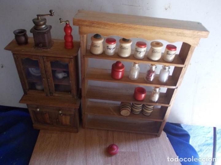 Casas de mu&ntilde;ecas: mueble estanteria de casa de mu&ntilde;ecas - Foto 5