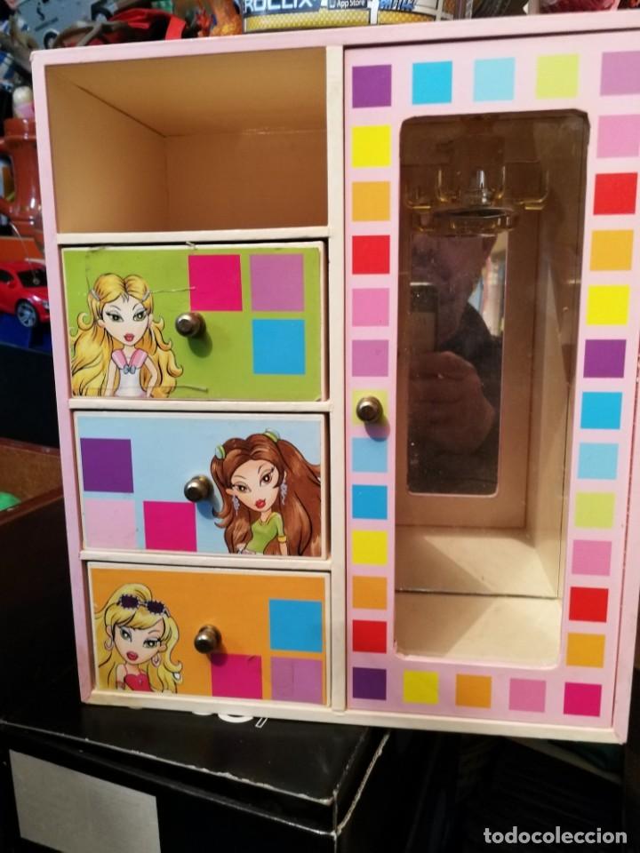 Casas de mu&ntilde;ecas: ARMARIO PARA MU&Ntilde;ECAS BRATZ, WINX, WITCH ROSA - Foto 1